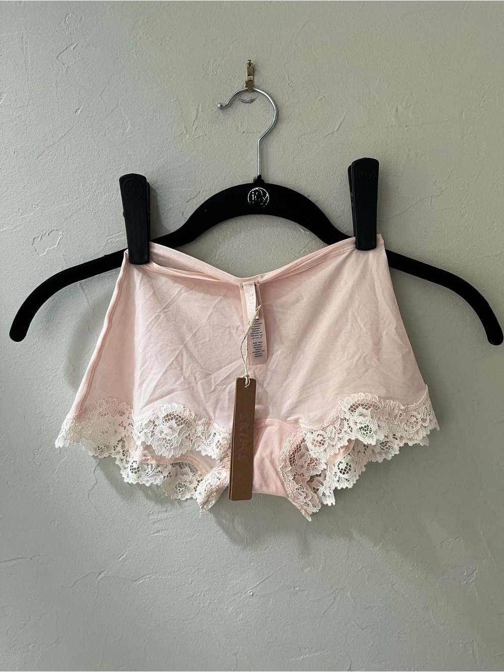 HTF SKIMS FITS EVERYBODY LACE BOY SHORTS PRIMROSE TONAL XS